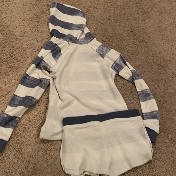 Vintage Havana Blue and White Kids Matching Set - Picture 4 of 4